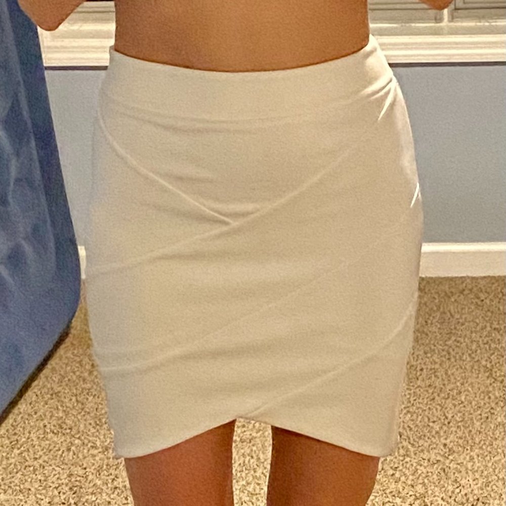 Express Tulip Skirt